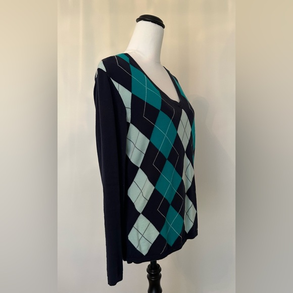 Tommy Hilfiger Lightweight V-Neck Jumper / Sweater - Size M (US) - Picture 2 of 6